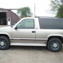 1999 Chev Tahoe 2